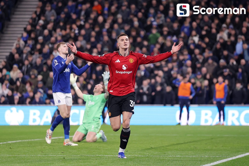 '세슈코 결승골' 맨유, 에버턴 1-0 격파...10경기 연속 무패 → 4위 유지